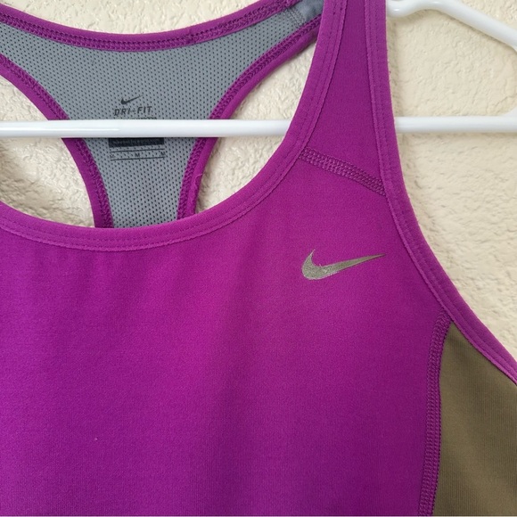 Nike Women's Purple and Olive Tank Top Size Medium - Picture 2 of 5